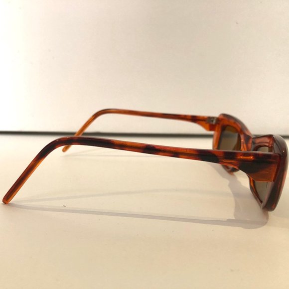 SMALL FRAMED TORTOISE SHELL SUNGLASSES - Picture 4 of 4